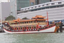 cheng Ho Dschunke Bootsfahrt zur Insel Kusu / Singapur